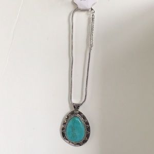 A Beautiful Turquoise, Sterling Silver Necklace.